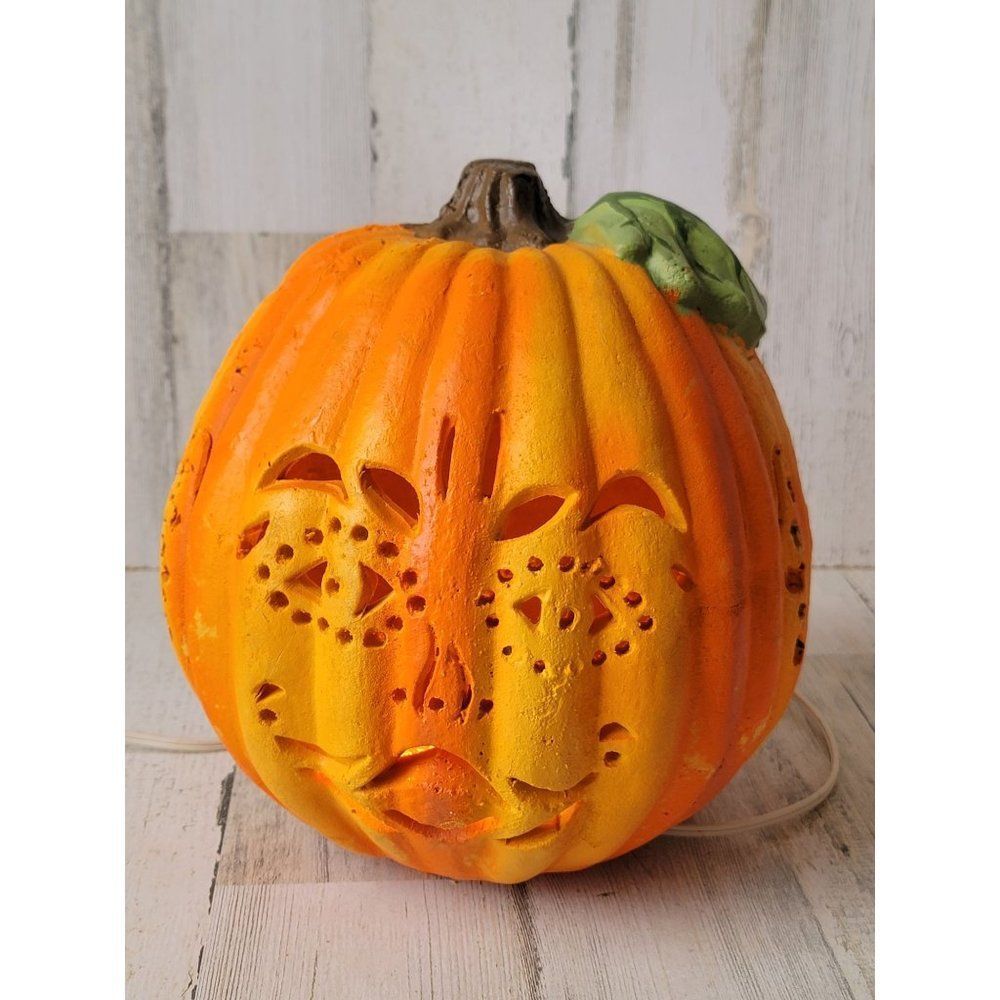 Vintage Matrix 1996 face foam lighted pumpkin Halloween decor